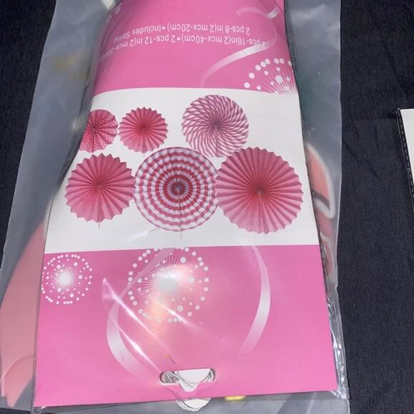 Tropical Pink Flamingo Party Honeycomb Decoration,Swirl Decorations,Hanging Pin - Picture 7 of 12